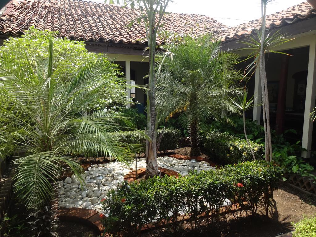 Harvest House Nicaragua Otel León Dış mekan fotoğraf
