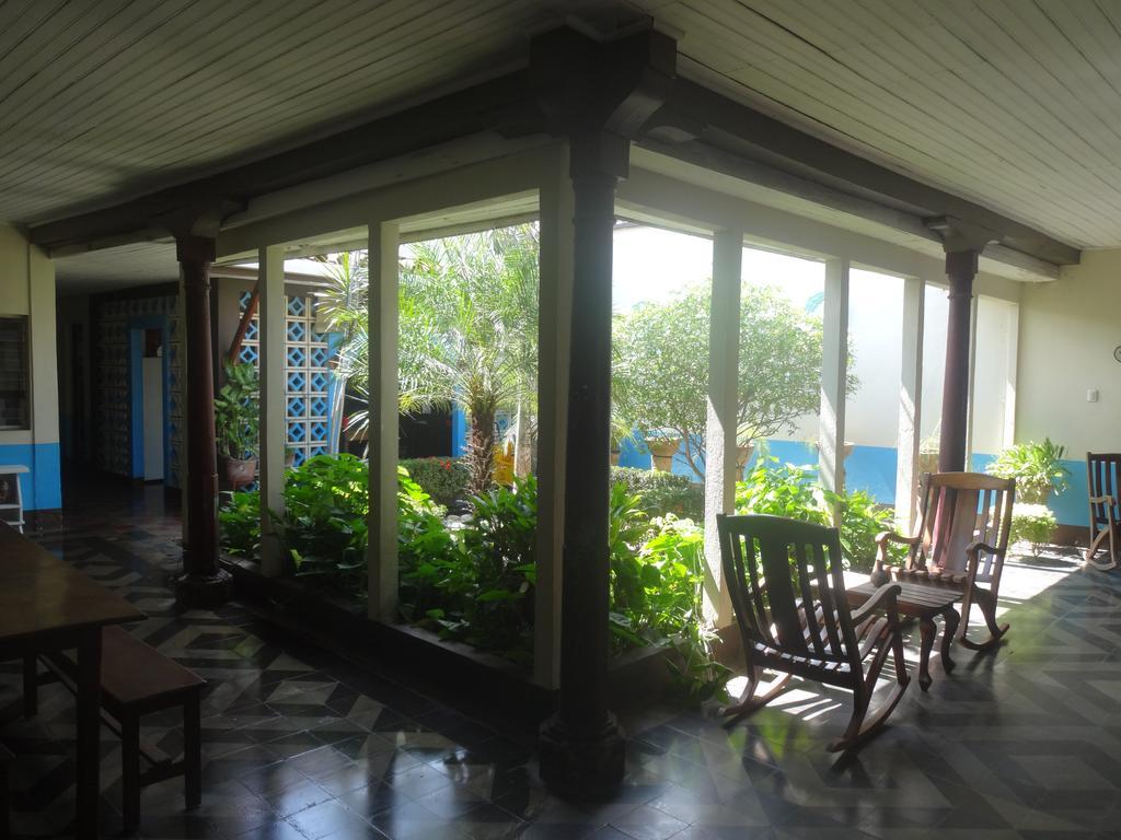 Harvest House Nicaragua Otel León Dış mekan fotoğraf