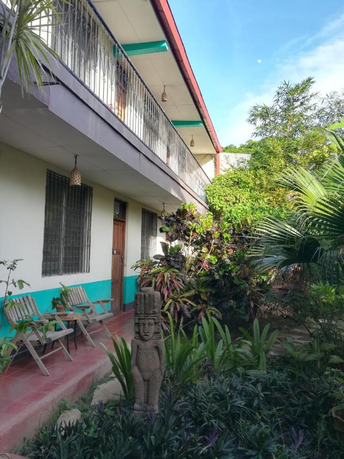 Harvest House Nicaragua Otel León Dış mekan fotoğraf